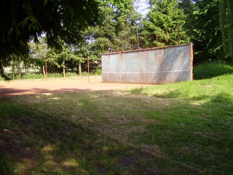 tenisová zeď